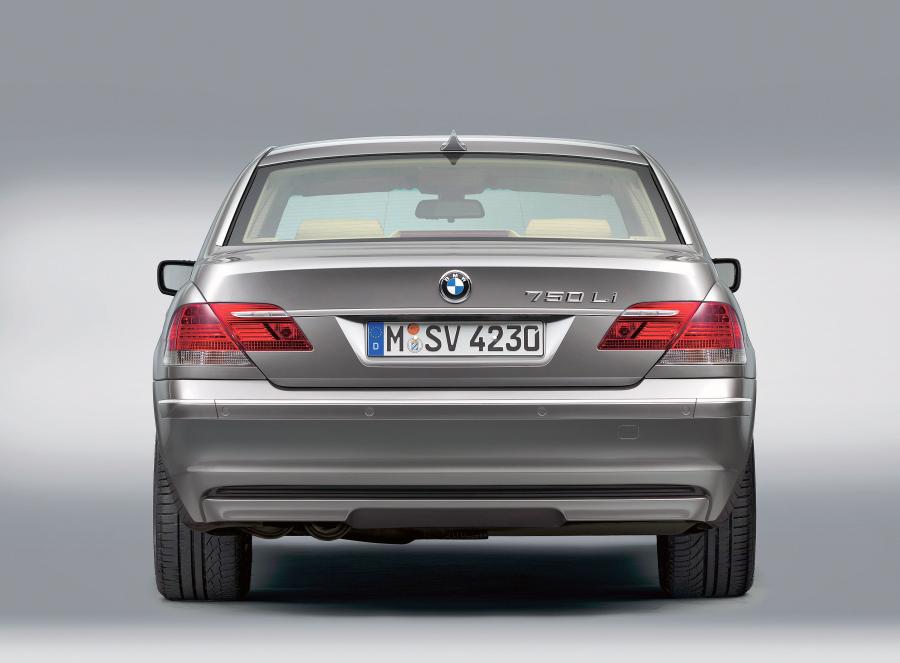  BMW 750Li (E66) 2005 года  (WW) (фото 39 из 41)